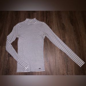 Stripped Turtleneck Shirt